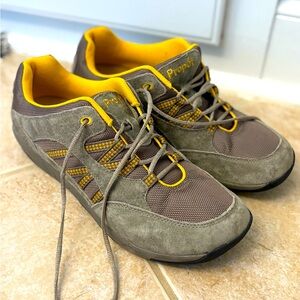 PROPET "Leila" Taupe Suede / Mesh Fabric‎ Walking Athletic Shoes W0613 Size 11